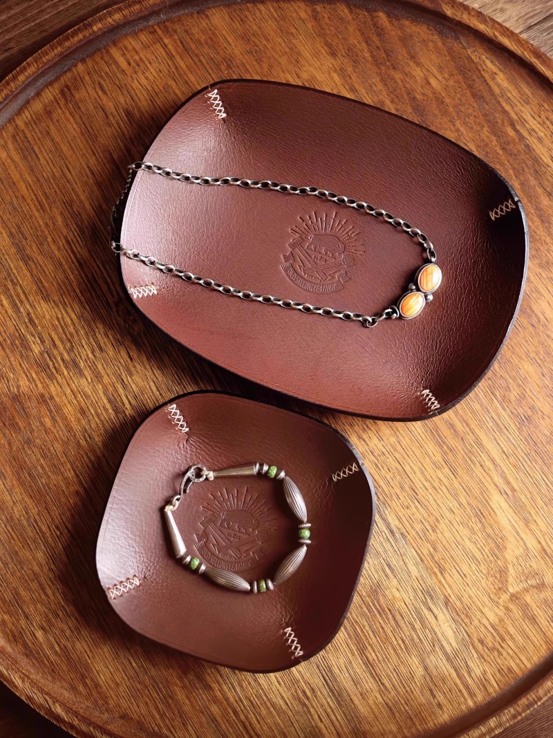 ถาดใส่ของหนังอิตาลีทำมือ สำหรั - Valet Tray Nightstand Organizer Leather บทวิจารณ์และราคา